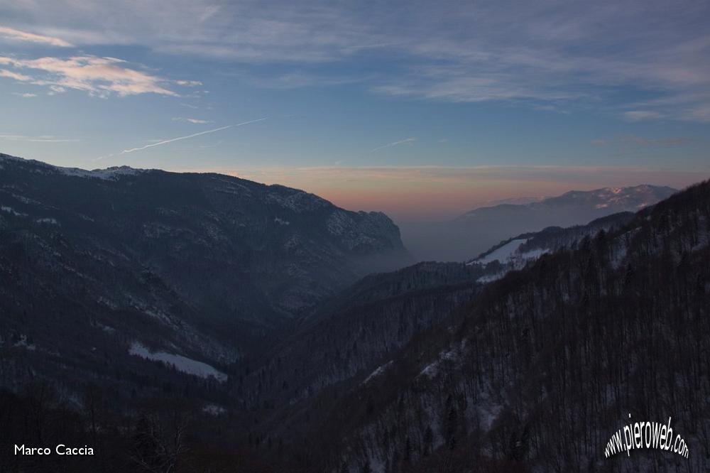 02_Tenui colori sopra la nebbia.JPG